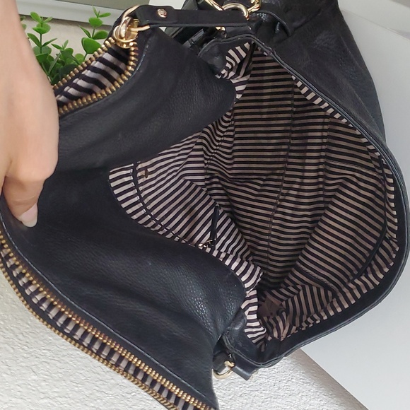 KATE SPADE Shoulder Bag • EUC • Black Pebble - Picture 9 of 9